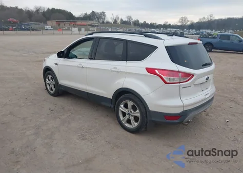 2015 Ford Escape Se z USA, uszkodzony, nr VIN 1FMCU9GXXFUC07937